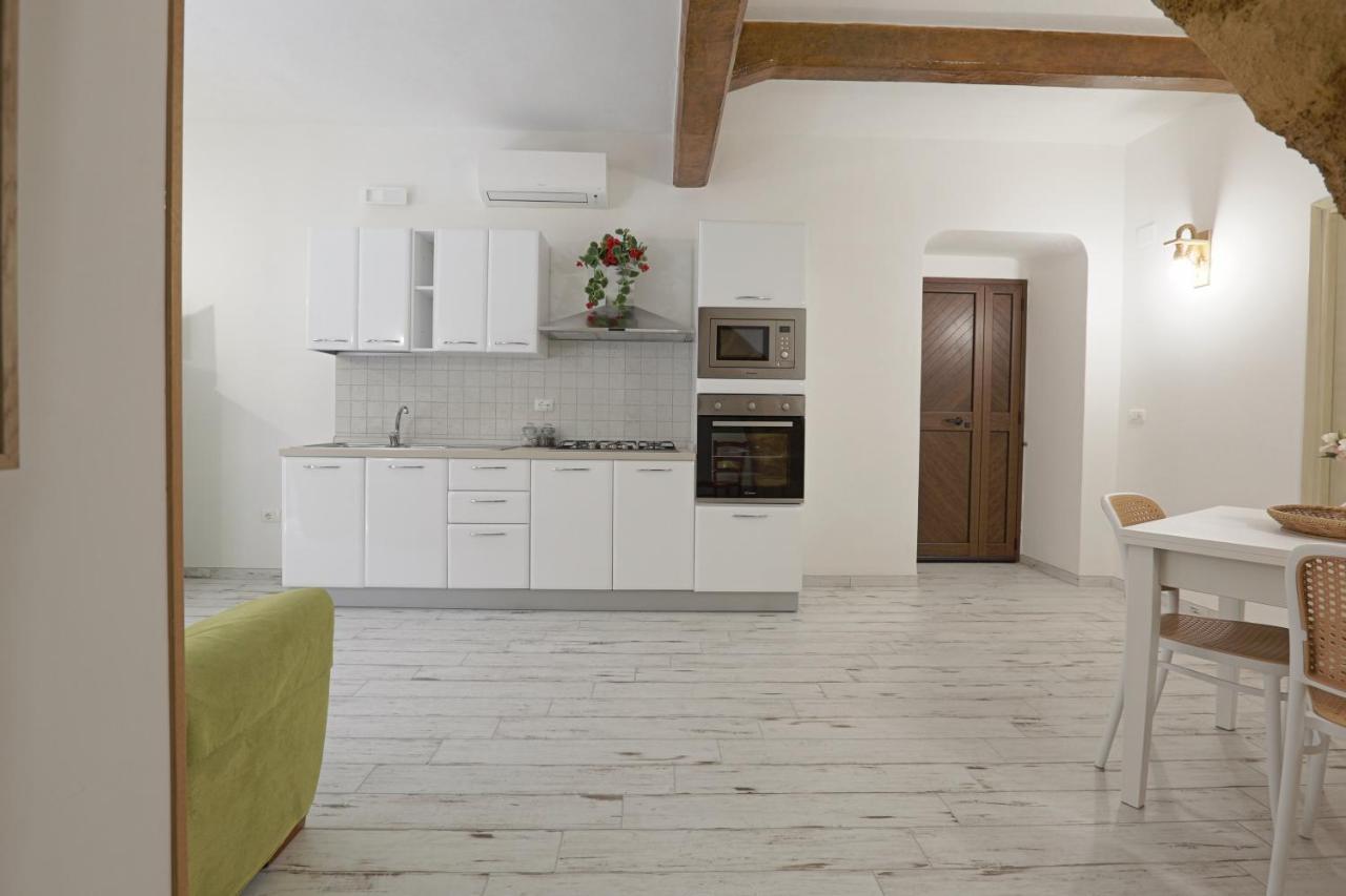 La Sedia Rossa Historical Centre Apartment อากริเจนโต ภายนอก รูปภาพ