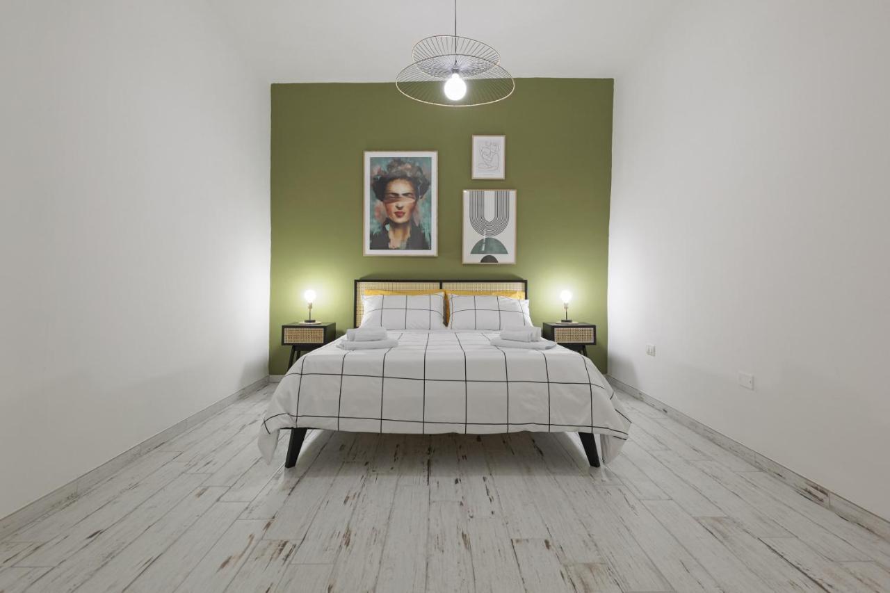 La Sedia Rossa Historical Centre Apartment อากริเจนโต ภายนอก รูปภาพ
